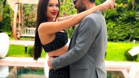 Magazin Dünyasında Aşk ve Boşanma Üzerine Her Şey