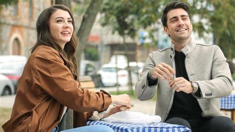 Magazin Dünyasında Aşk ve Dedikodu Üzerine Her Şey